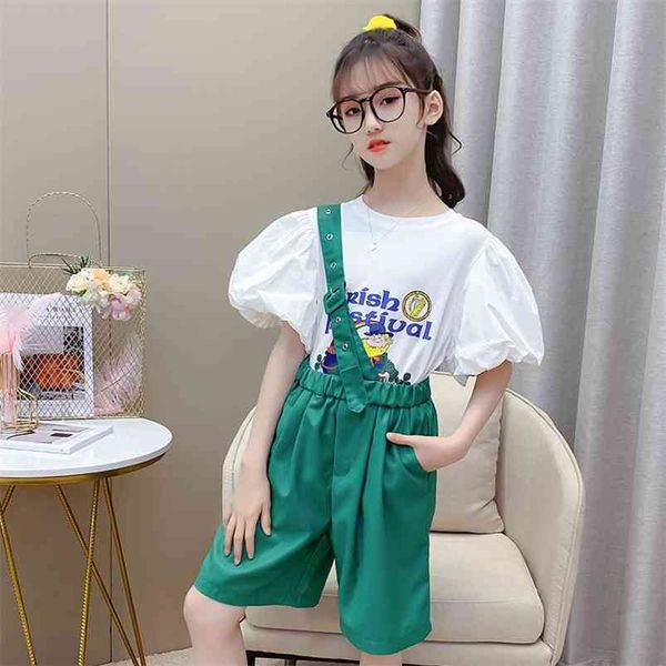 Koreanische Kleinkind-Shorts-Sets Mädchen-Einzelgürtel-Strap-Shorts und Cartoon-weiße T-Shirts Puffärmelanzüge Teenager-Kleidungsset 210622