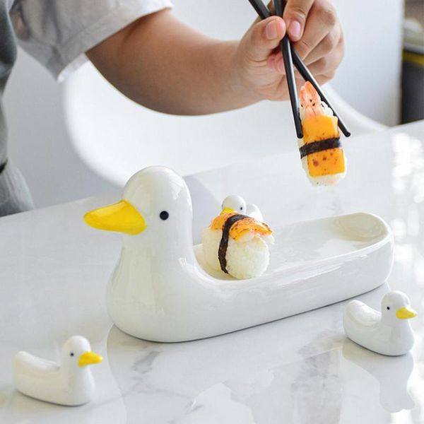 

chopsticks 1 set useful rest holder smooth surface hand painting vivid comfortable touch stand
