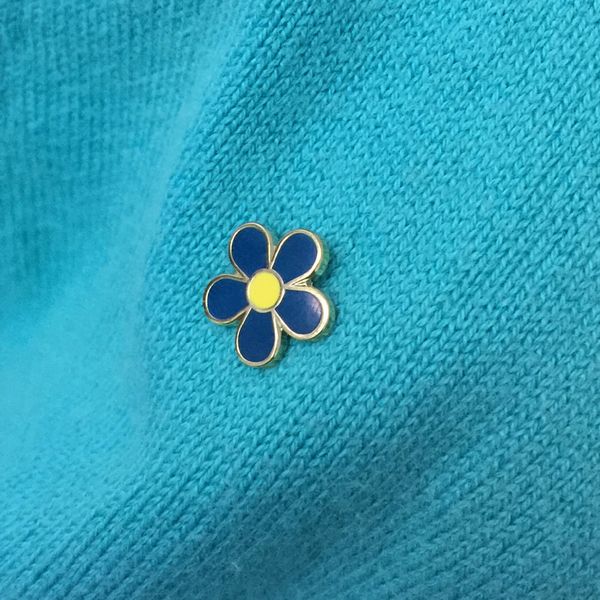 

2pcs 10mm forget me not masonic ww2 cute enamel small flower collar pins lapel pin and brooches sonvenior badge for the lodge, Gray