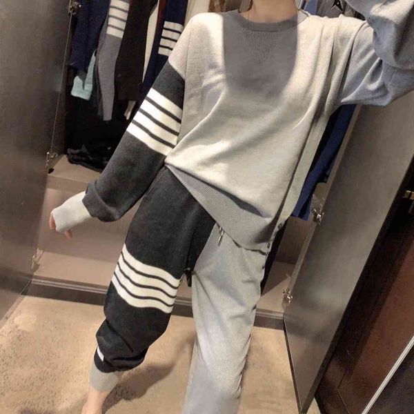 

tb color matching 1308 college style wool knitted four bar pullover round neck sweater harlan pants suit couple, White