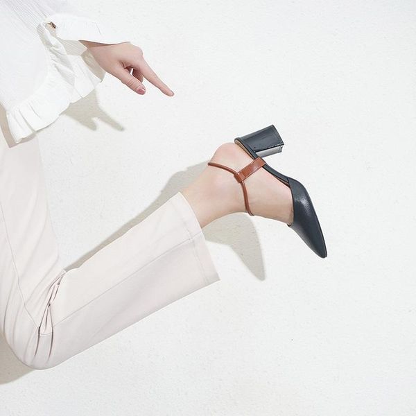 

dress shoes 2021 summer baotou sandals female fairy style mid-heeled wild pointy women's with high heels, Black