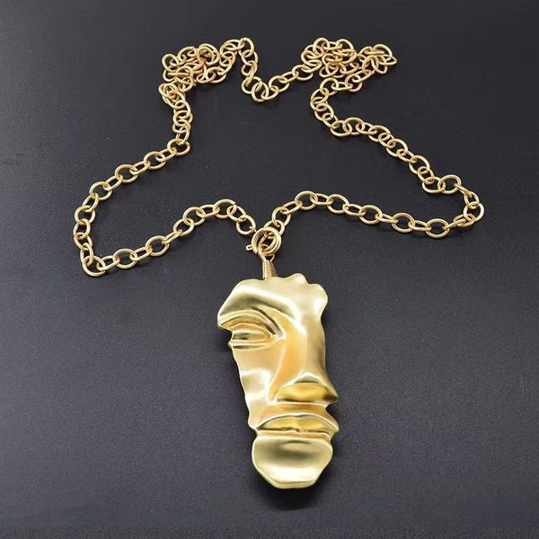 

pendant necklaces unique design hip hop gold metal half head necklace women's thick o-chain abstract face gift wholesale, Silver