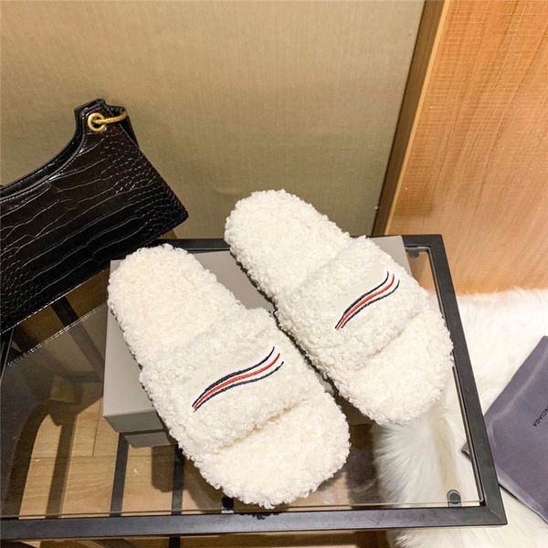 

2021 luxurys designers women ladies wool slippers slides winter fur fluffy furry warm letters sandals comfortable fuzzy girl flip flop, Black