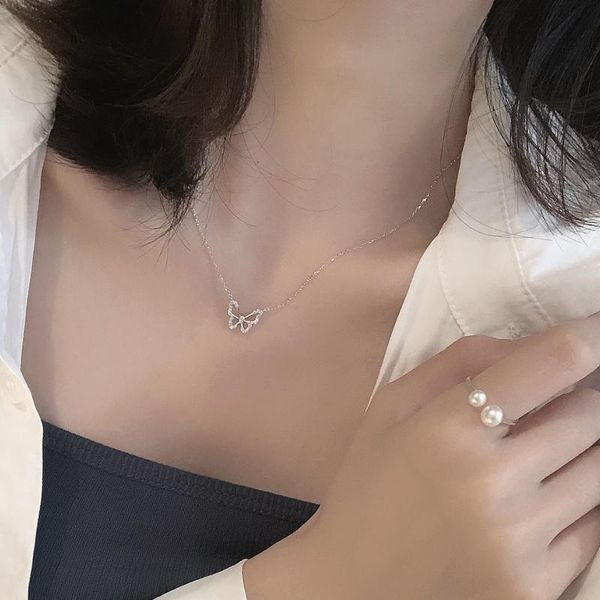 

butterfly necklace 2021 female light luxury minor design sense clavicle chain temperament ins cold wind pendant necklaces, Silver