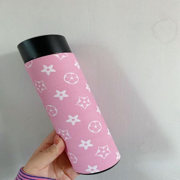 

cartoon light pink temperature display water cup fresh glass bottle cute and simple