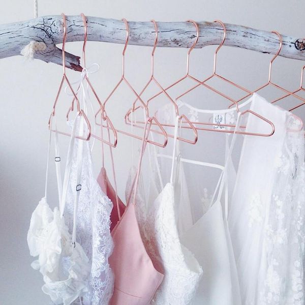 

laundry bags 10pcs/set coat hangers strong plastic clothes /skirts/dresses /trousers non-slip hanger hook racks