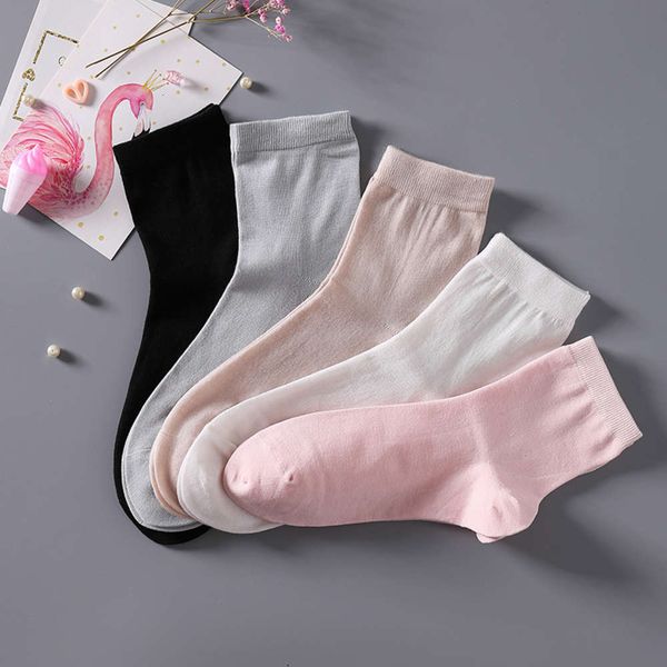 

selling women's silk socks mulberry comfortable and breathable single in spring, summer autumn, Black;white