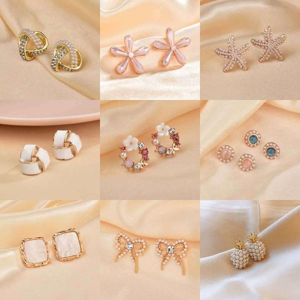

simple popular pearl love earrings female fashion sweet temperament