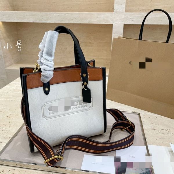 

leather tote can be used for women to carry a messenger bag