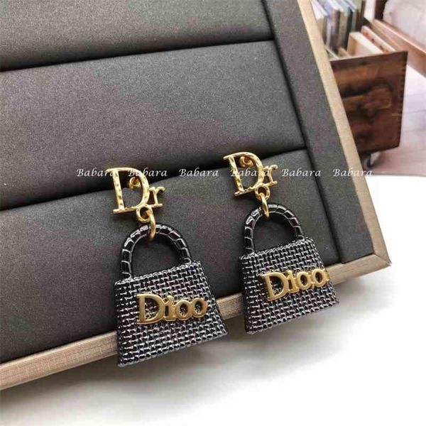 

special offer 75% off outlet online family hip hop jewelry small lock personalized middle ancient letter earrings, Golden