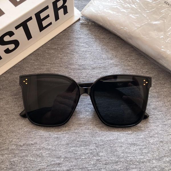 

korean design sunglasses men trendy gm large frame women vintage gentle sun glasses original package her, White;black