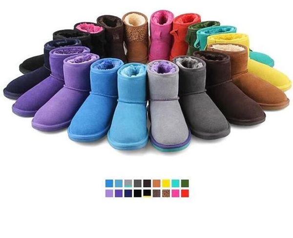 Estilo clássico Aus U5854 botas de neve curtas femininas mantêm botas quentes Botas de pele de carneiro de pelúcia com cartão de saco de pó lindos presentes de natal