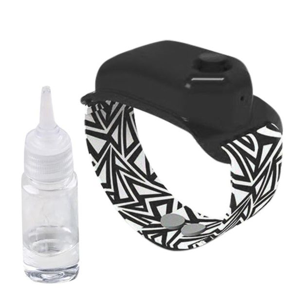 

watch bands 5pcs hand sanitizer dispensing bracelet wristband dispenser with bottle 10ml silicone band desinfectant, Black;brown