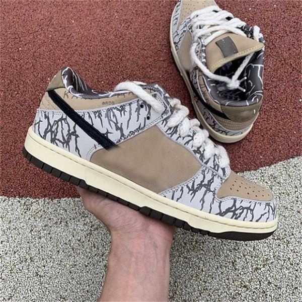 

nk x strangelove low mens basketball shoes dunks travis scotts sneakers safari raygun tie dye black university red sports trainers 23c7gtgkn