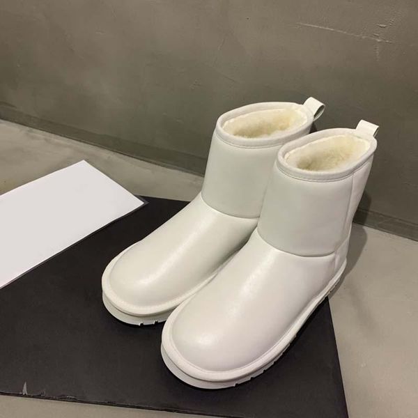 

boots 2021 winter design women shoes furry boot australian sheepskin snow, Black