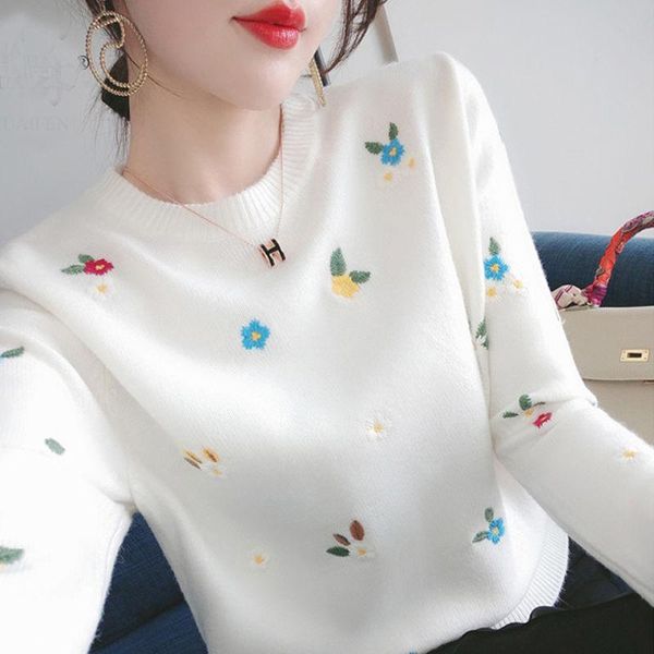 

women's sweaters the latest embroidered autumn and winter round neck sweater sweet little fresh bottomed shirt with inside, White;black
