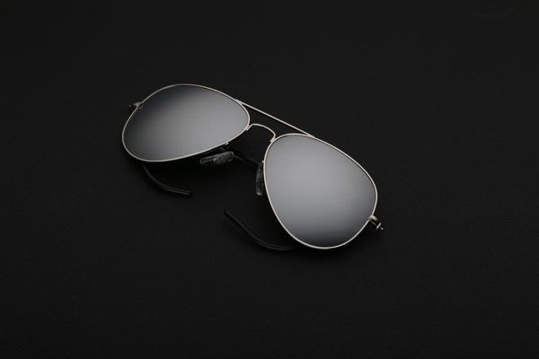 

sunglasses bent leg for women retro toad classic leisure outdoor driving europe and america 2021 trend, White;black