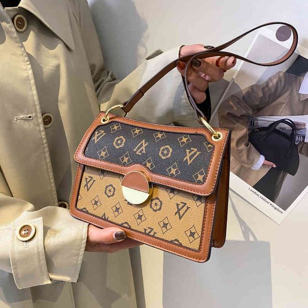 

2022 factory outlet this year's popular small women's new fashion autumn winter texture messenger bag brown single shoulder bag a6