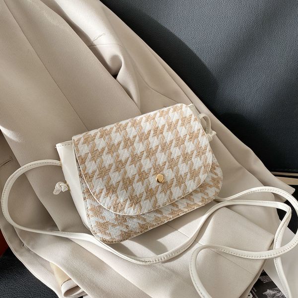 

new french niche lattice one shoulder messenger bag