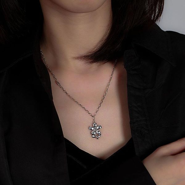 

chains 925 sterling silver necklace women's small flower pendant clavicle chain