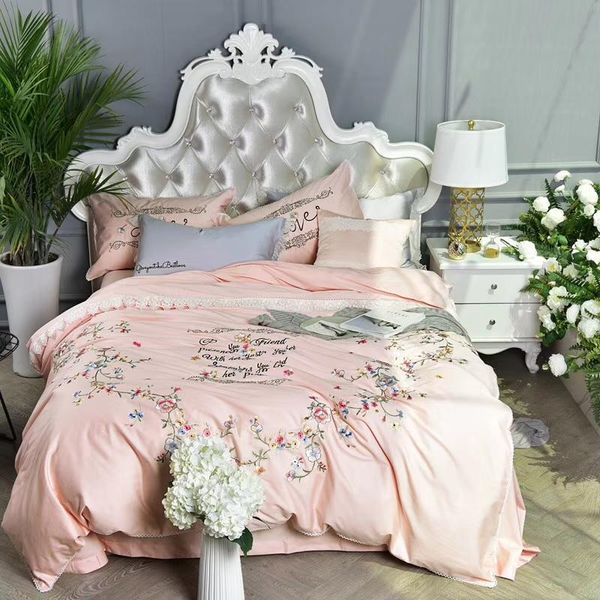 Set copripiumino king size Set biancheria da letto in cotone egiziano Copripiumini ricamati floreali con fiori rosa Lenzuola con angoli per ragazze