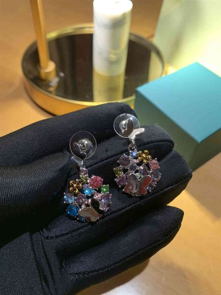

stud earrings v family caibao flower with s925 silver ear nails, Golden;silver
