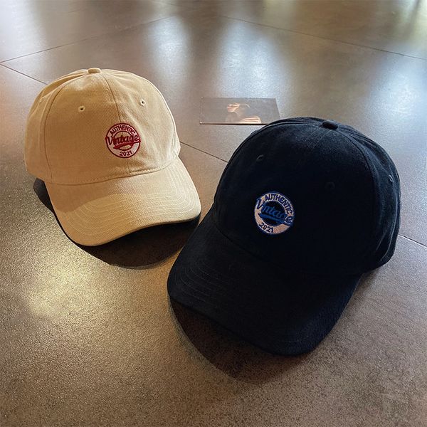 

letter embroidered baseball cap for women in spring and summer, Blue;gray