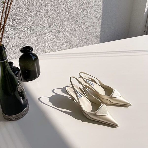 

g shoes 2021 lettre bow noeud haut femmes piste toe bas pointu talon gladiaor sandales femme design chaussures mesh 35-40 mjjj0002, Black