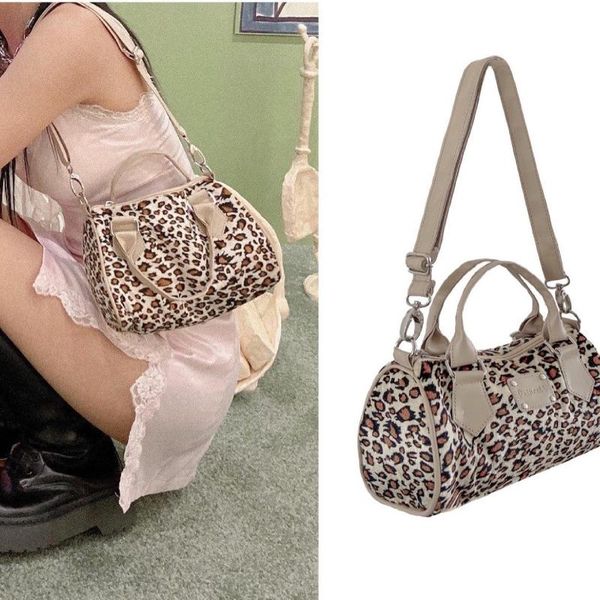 

evening bags luxury triangle frame pouch 2021 trend designer for women stylish female purse lady daily tote soft dumpling handbags