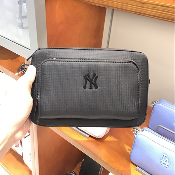 

handbag korean spring 21 men's and women's metal / la standard leisure single shoulder diagonal span mother bag bgdi camera large