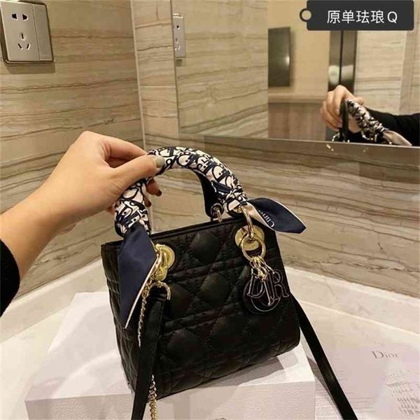 

christian wholesale factory casual d and fashionable one shoulder women's ba designer handbag bags d102