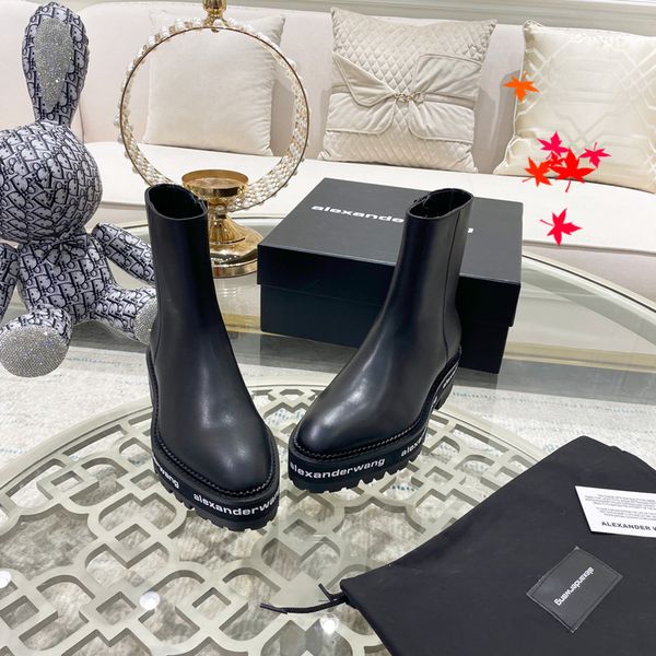 

designer boots classic leather thick-soled desert martinboot winter ladies high heels chirstmas halloween easter day shoelace box womens des, Black