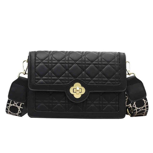 

2022 factory wholesale new model women's single shoulder messenger small square texture bag, Black;red