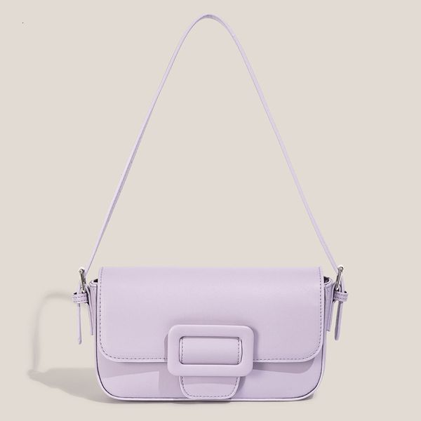 

one shoulder armpit makaron mini club bag in early spring 2021