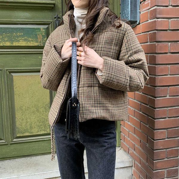 

winter 2021 korean egg short plaid white down et women's thickened coat