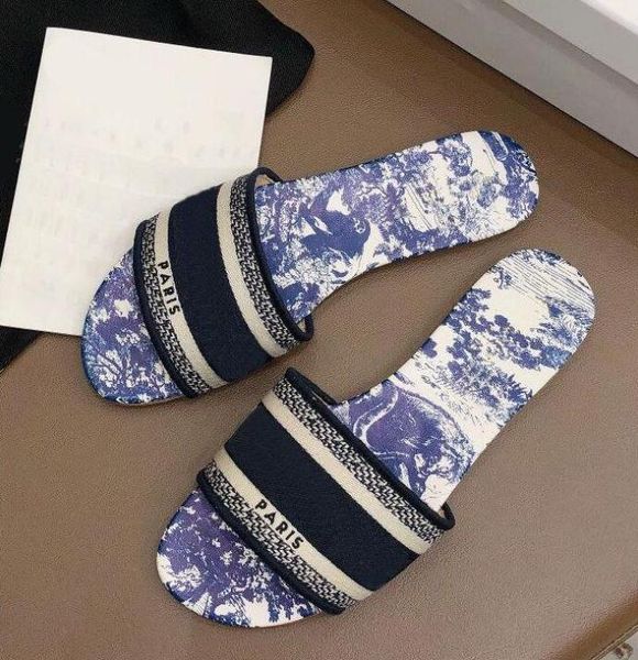 

2021 designer leather women sandals summer flat slipper fashion beach woman big head rainbow letters slippers, Black