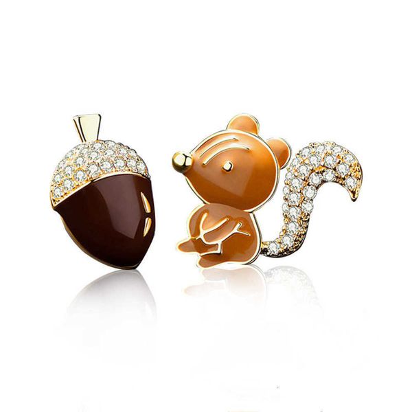 

korean creative design fashion nice asymmetric behavior crystal squirrel pine kegels study earrings for women bijoux 1s504, Golden