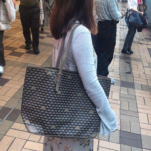 

duffel bags commuter high-capacity women tote bag star same faure one shoulder le female real leather printed shopping handbags