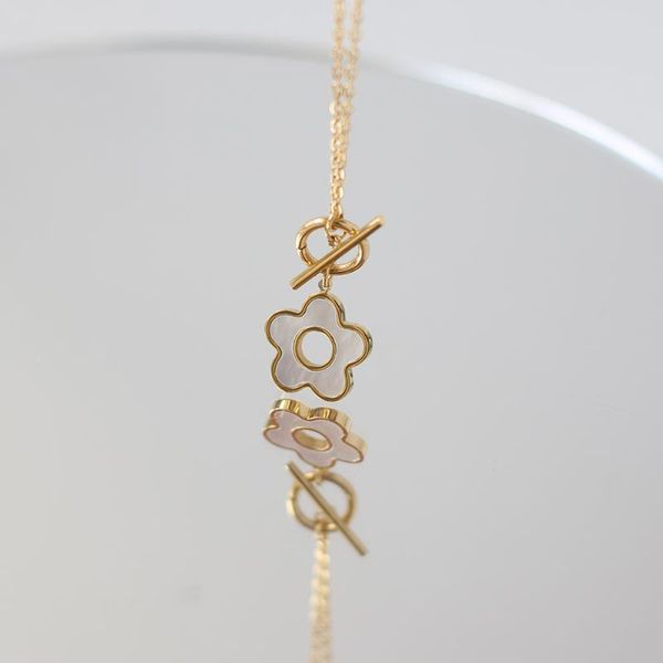

pendant necklaces tarnish stainless steel white shell flower necklace for women ot buckle statement choker jewelry, Silver