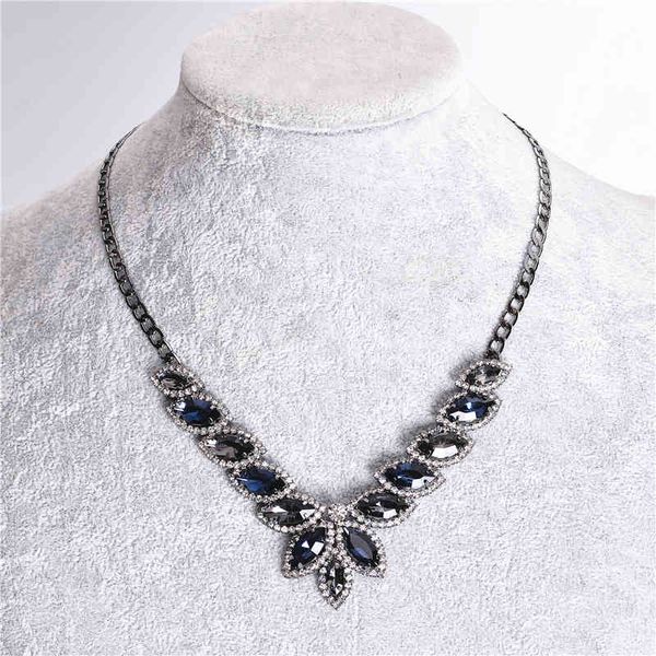 

luxury huge diamond sapphire whole drill 925 sterling silver elegant fashion collarbone chain women's necklace 2021 45cm