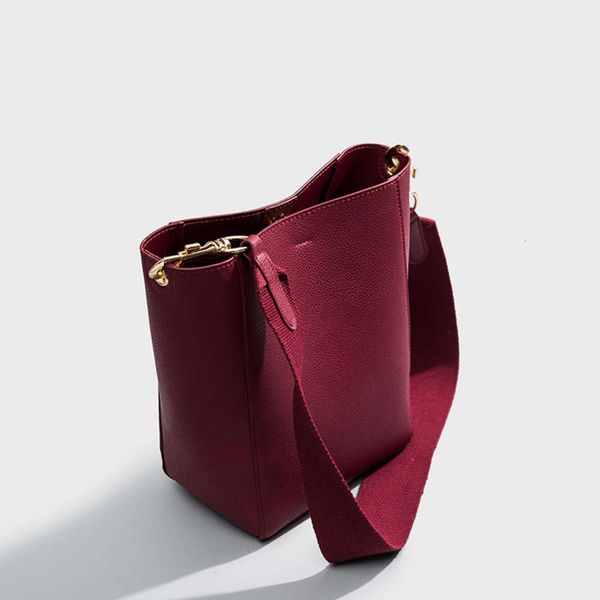 

women's bag net red bucket wide shoulder strap sangle single cross mother