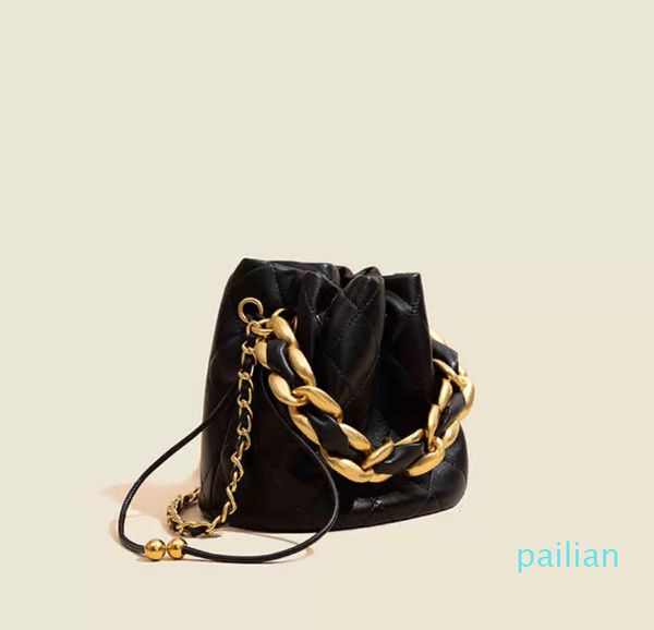 

niche design 2021 bucket bag high sense small women's 2021 new fashion portable single shoulder messenger