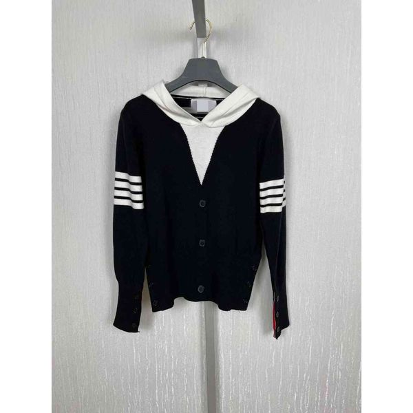 

sweater knit tb2021ss spring and summer four bar hooded color matching sports leisure long sleeve ted pullover top, White;black