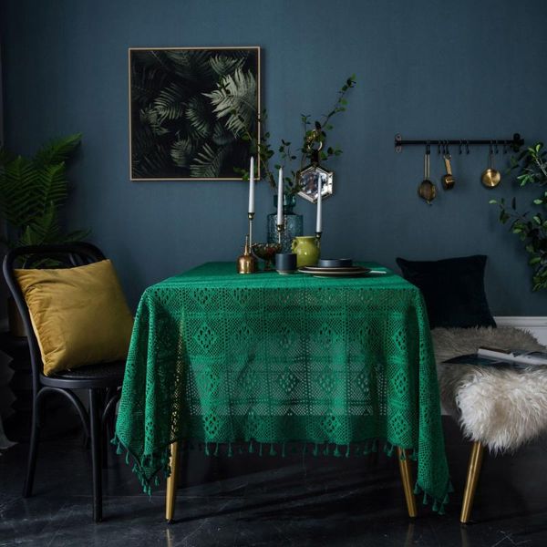 

ink-green retro american hand crochet round table cloth knitted hollow art tea cover shooting background