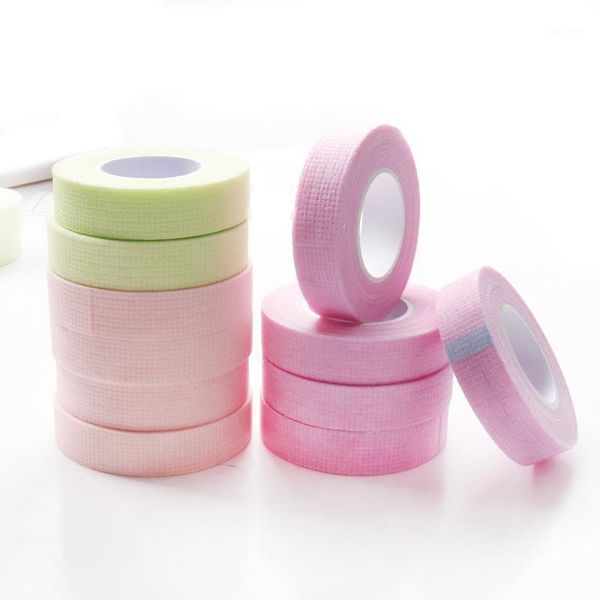 

pc non-woven fabric eyelashes tape with holes breathable eye pads paper for false eyelash patch women make up tools1