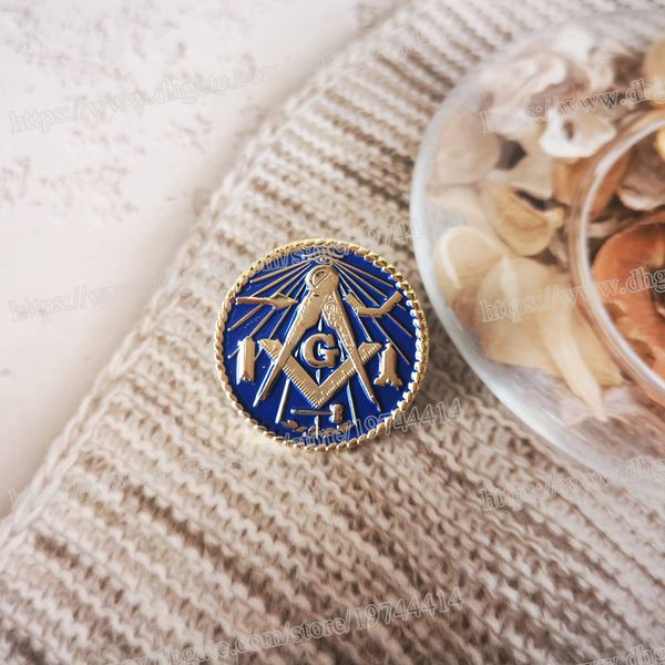 Exquisite Gold Plated Masonic Skull Lapel Pin | Business Accessory for Men | BLM19
