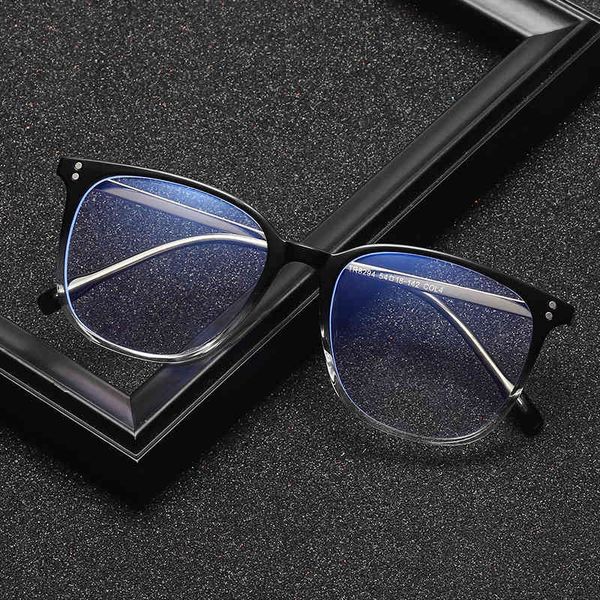 

design g new blue light proof glasses for men and women, White;black