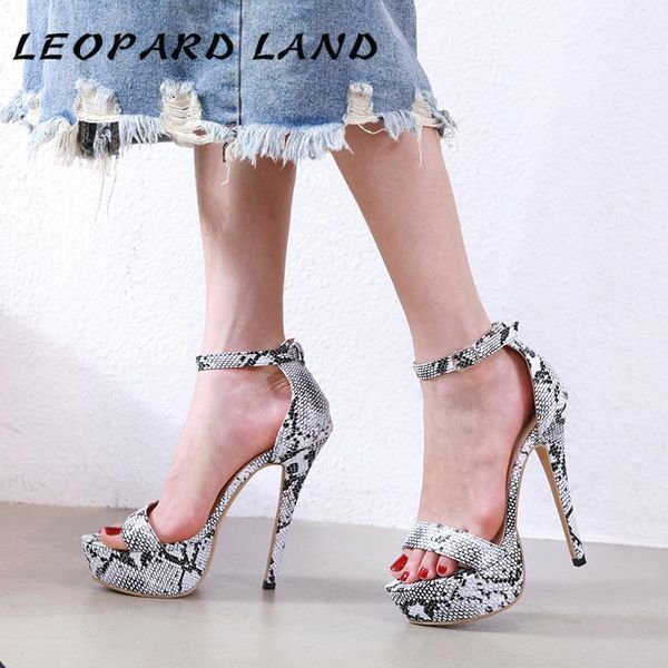 

2021 shoes serpentine buckle sandals women leopard platform heels cwf, Black