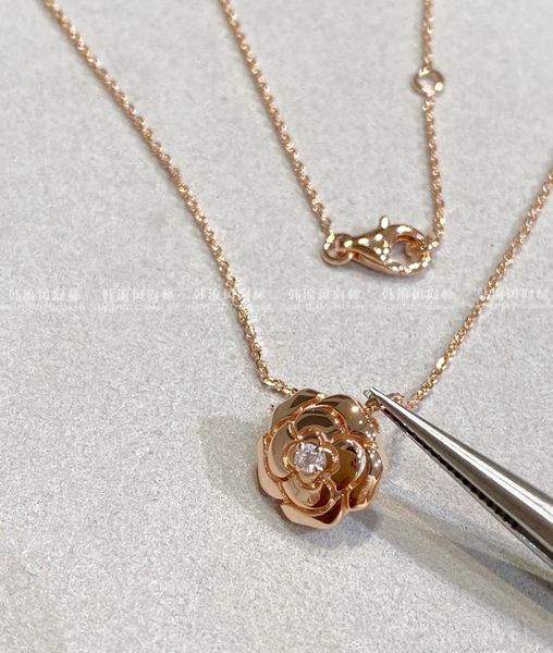 

small fragrant camellia necklace hollow rose gold rose flower clavicle chain light luxury designers niche design advanced temperament, Silver
