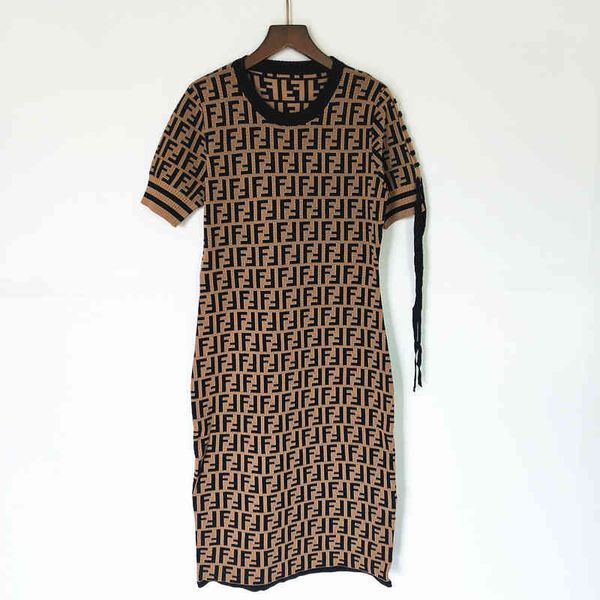

jacquard round neck short sleeve bandage slim knit dress in spring and summer good, Black;white
